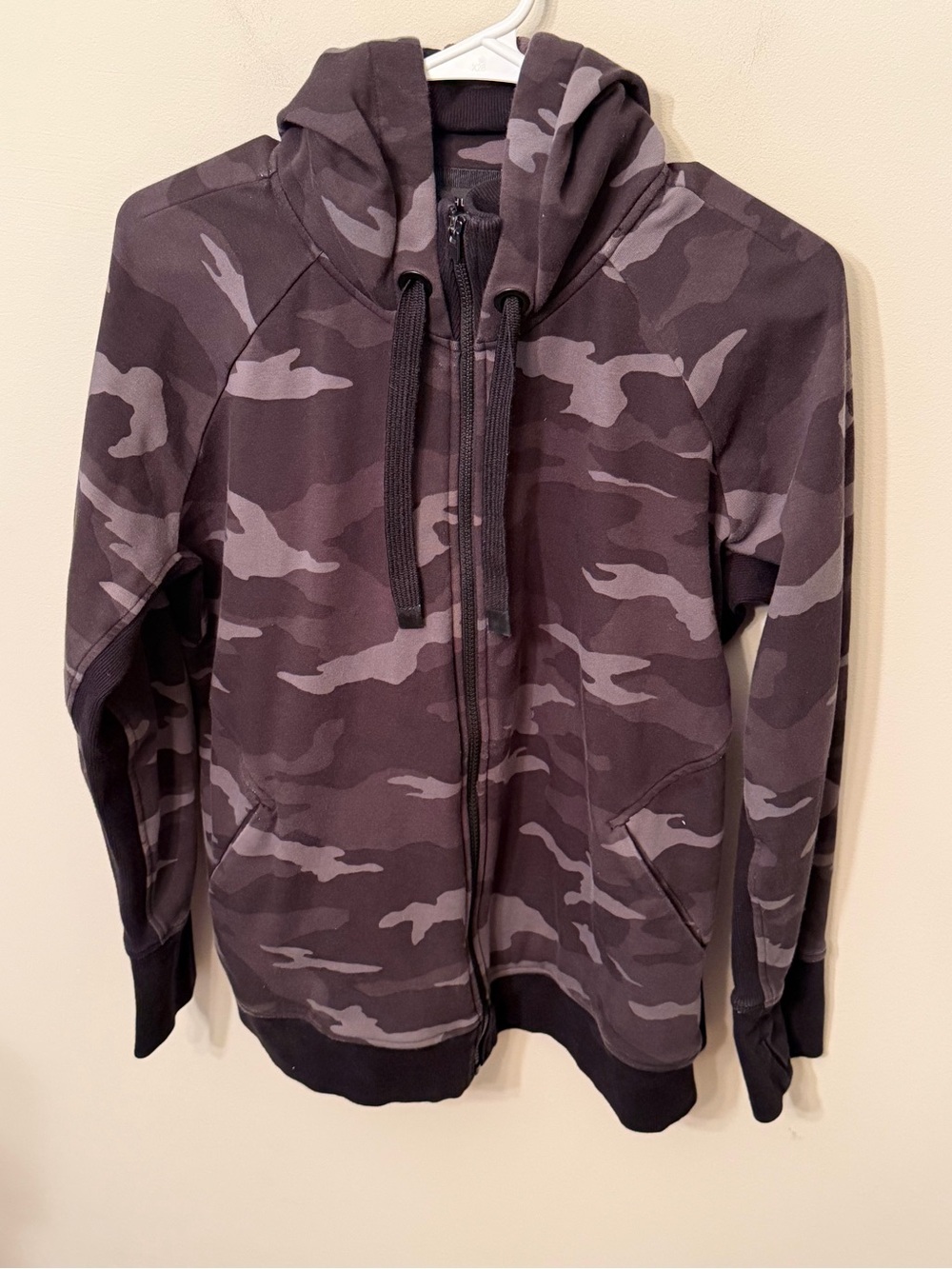 Athleta Full Zip Hooded Jacket in Camo size 1X